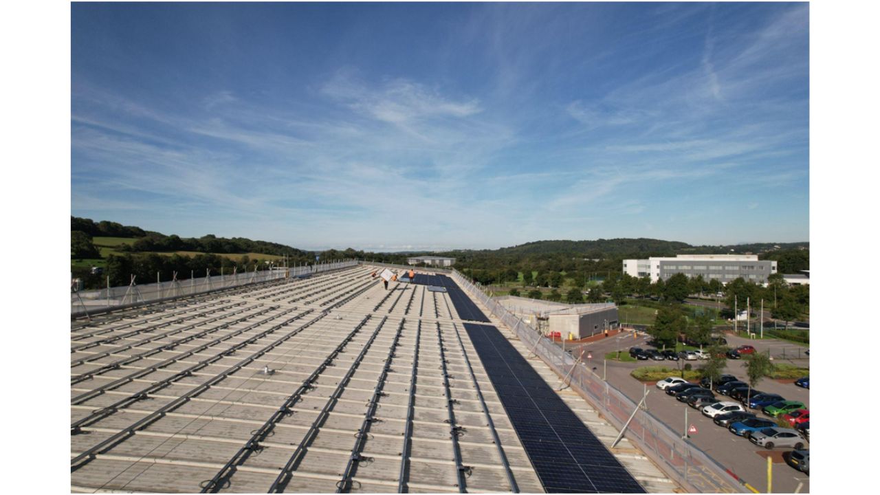 Your Complete Guide to Commercial Solar Panel Installation in the UK