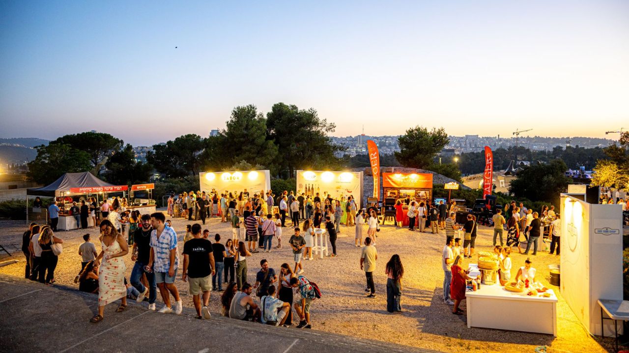How Pop-Up Events Deploy Enterprise Tech on Short Notice